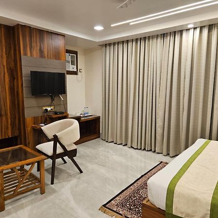 Hotel Maa Laxmi Palace دوغار المظهر الخارجي الصورة