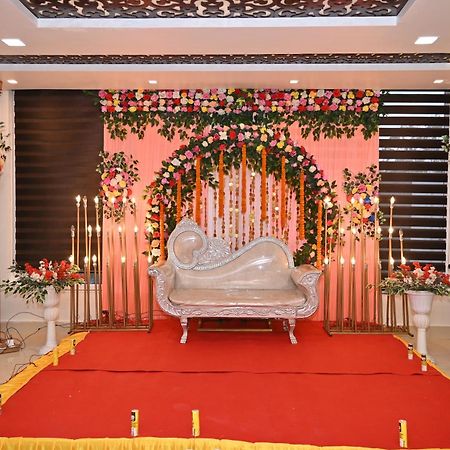 Hotel Maa Laxmi Palace دوغار المظهر الخارجي الصورة