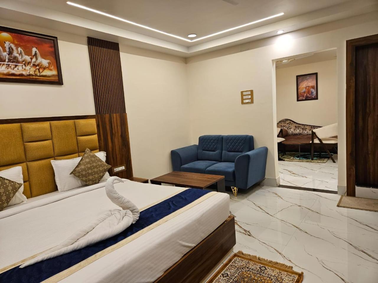 Hotel Maa Laxmi Palace دوغار المظهر الخارجي الصورة