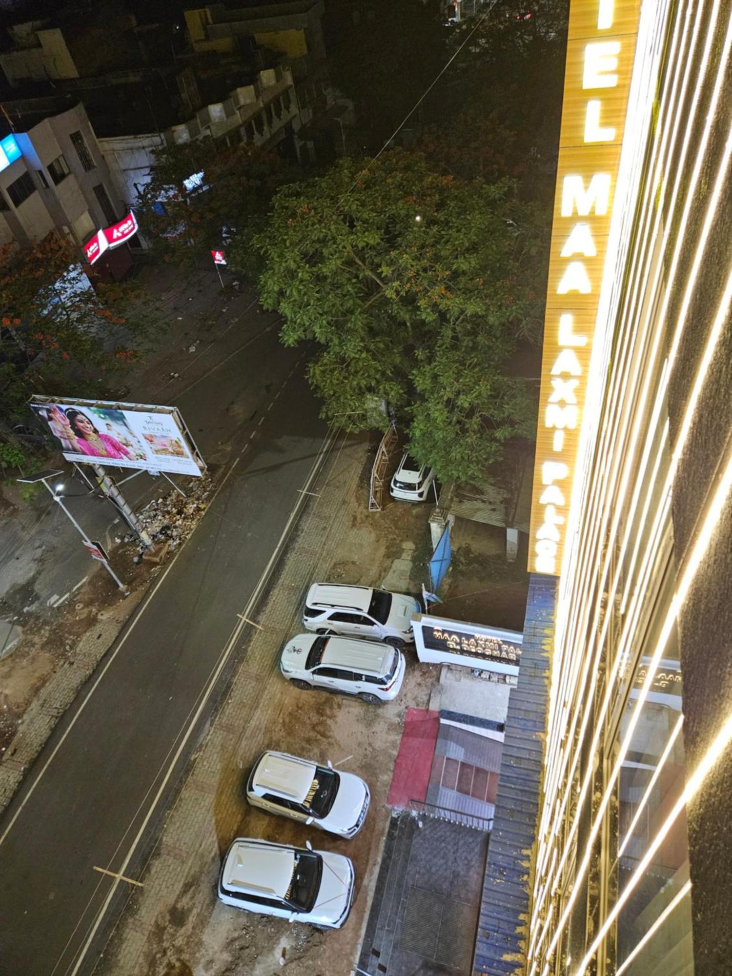 Hotel Maa Laxmi Palace دوغار المظهر الخارجي الصورة
