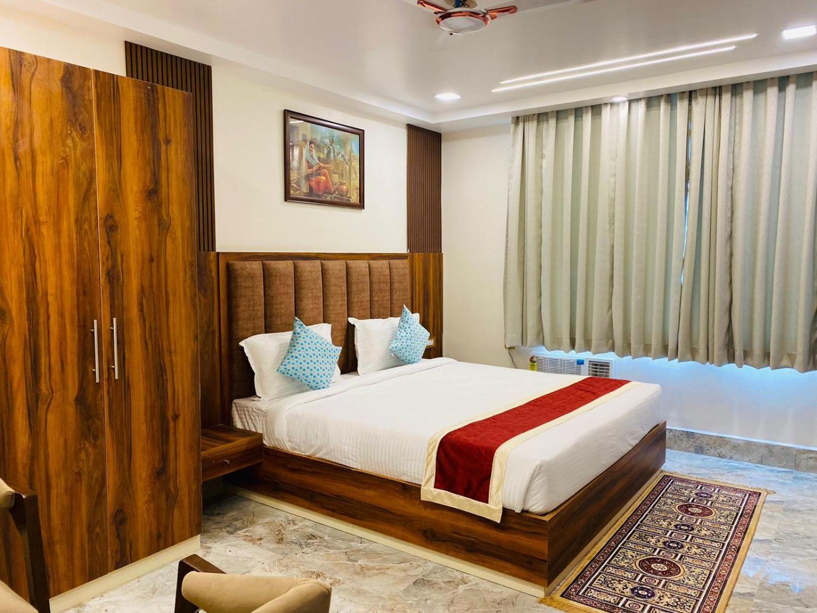Hotel Maa Laxmi Palace دوغار المظهر الخارجي الصورة